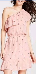 One shoulder dress
